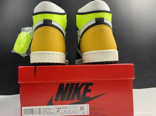 Rep 555088-118 JORDAN HIGH AIR GOLD' 1 'VOLT OG RETRO 0617